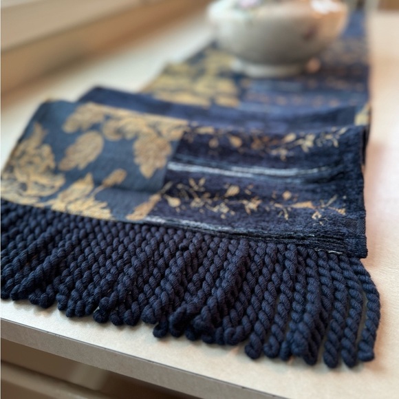 Luxurious Navy and Gold Table Runner 13”x75” - Picture 1 of 3